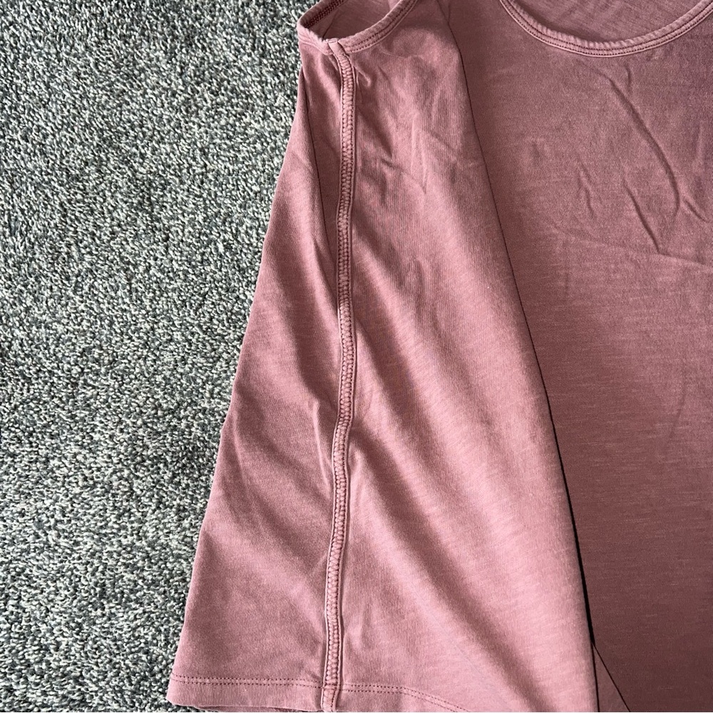 Athleta Scoop Neck Tank - Picture 4 of 8